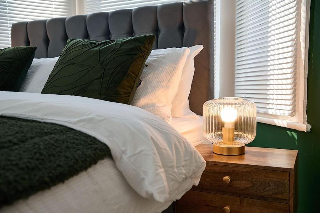 Fabulous 3 Bed Nw London Apartment With Private Garden Exteriör bild